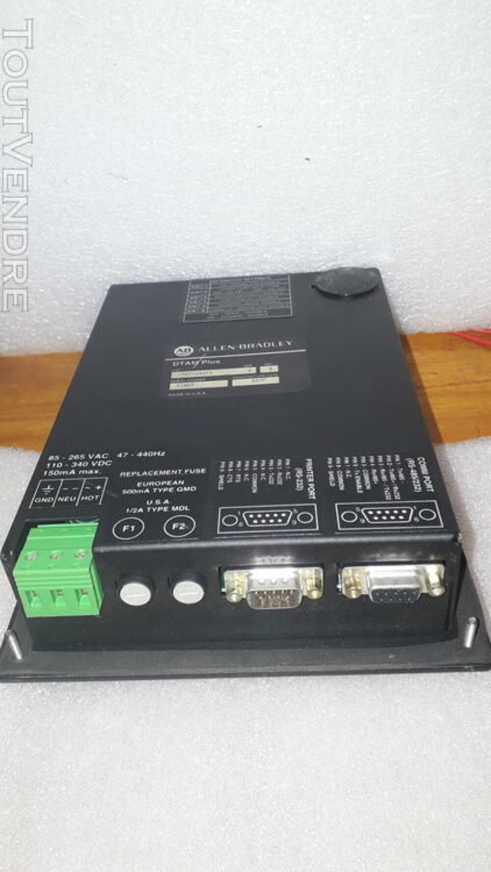 INTERFACE 2707-V40P2 ALLEN BRADLEY Matériel informatique