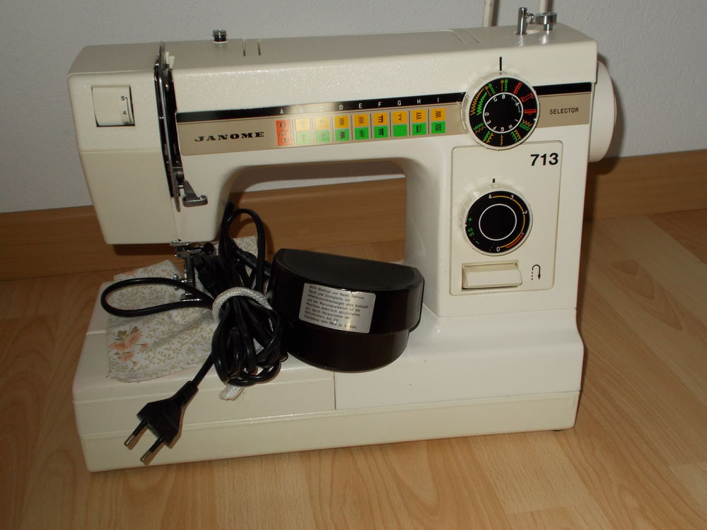 MACHINE &agrave; coudre electrique Electroménager