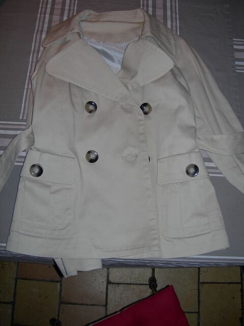 VESTE BENETTON  BEIGE 30 Nogent-le-Rotrou (28)