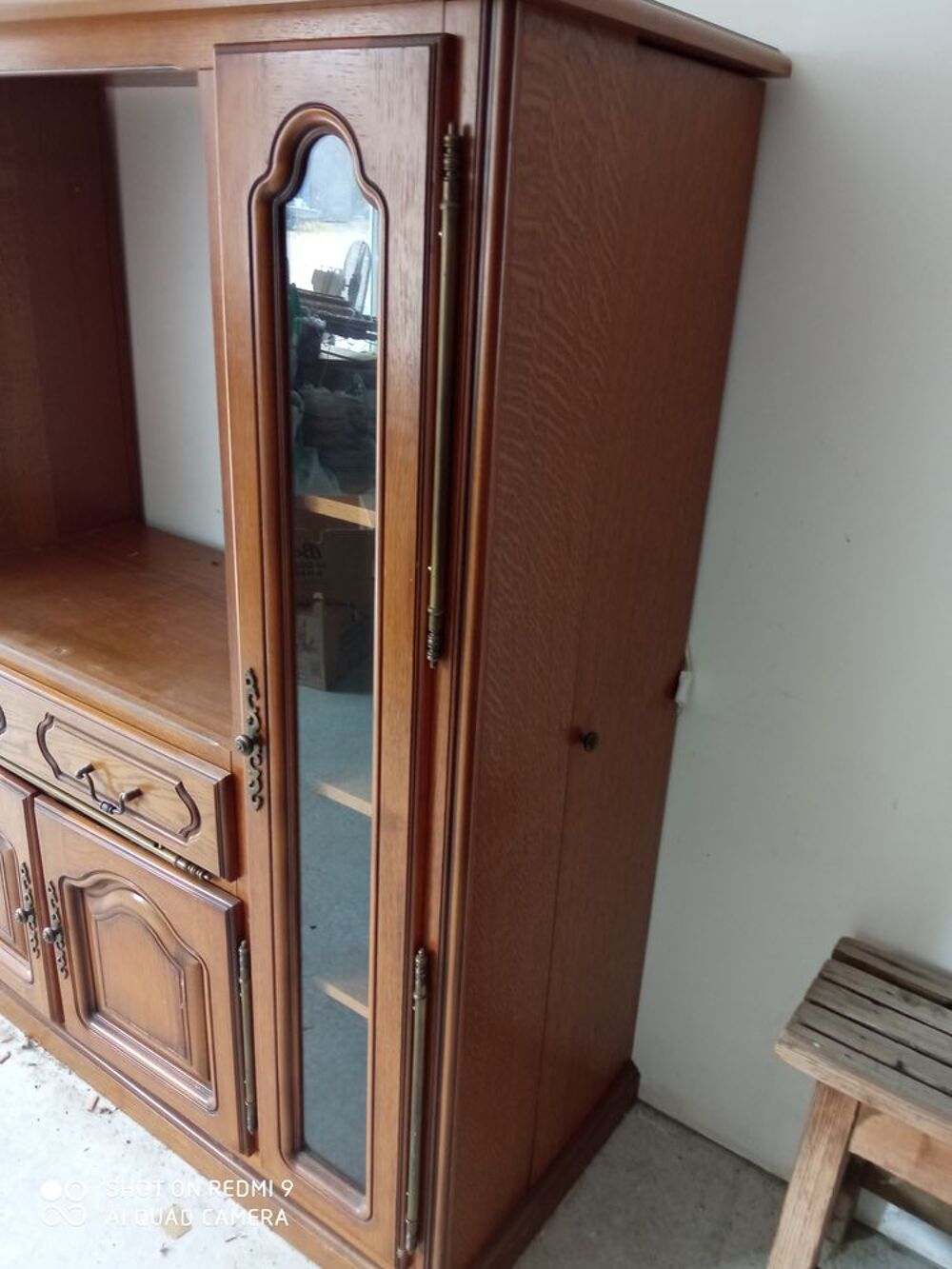 Meuble TV avec rangements sur les cot&eacute;s Meubles