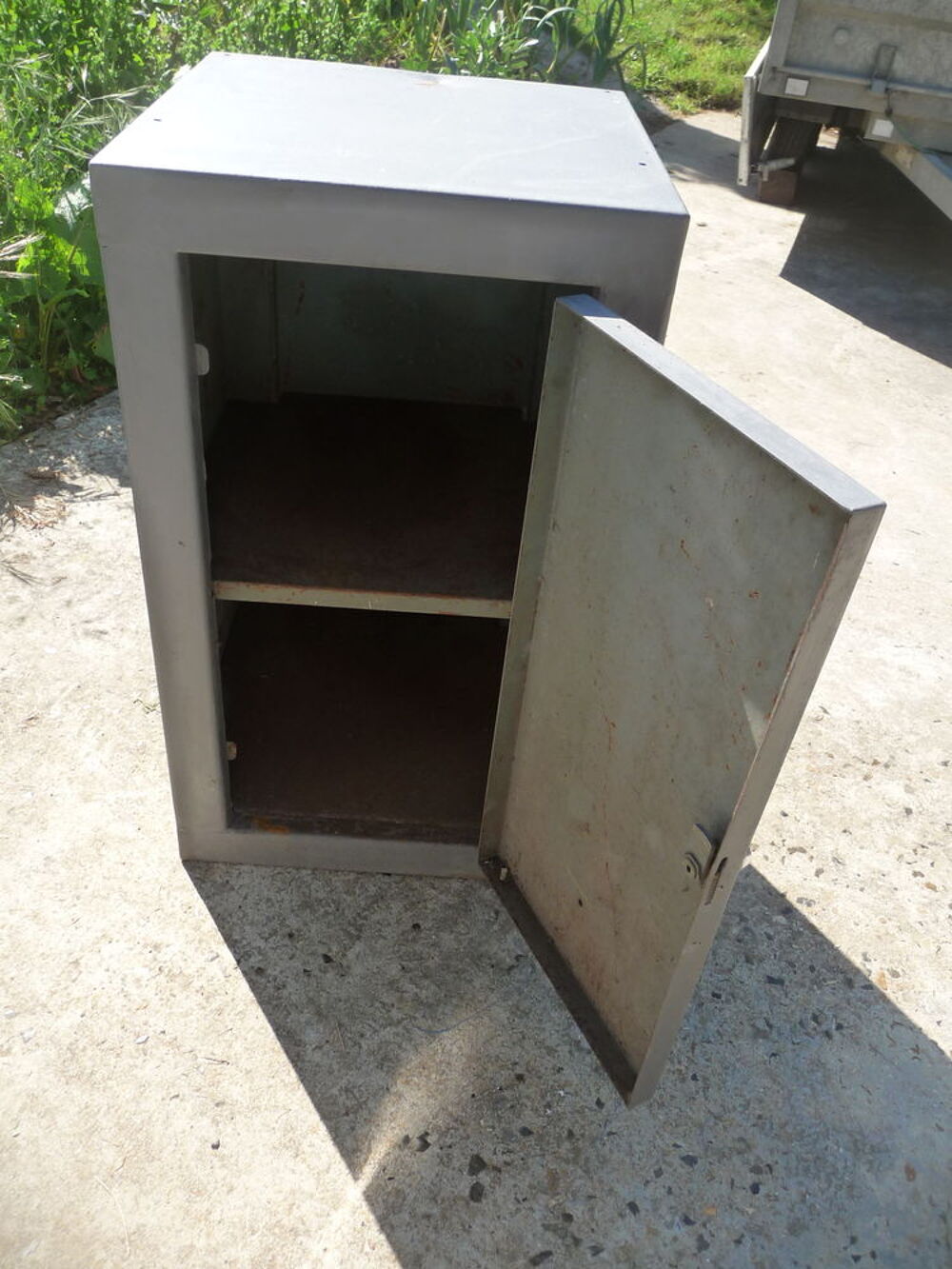 coffre m&eacute;tallique Bricolage