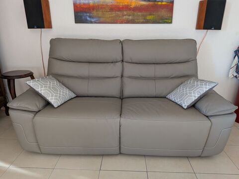 Canap� cuir �lectrique 3 places EVOGG: 700e Cannes La Bocca (06)