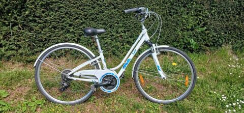 VELO DE VILLE GIANT LIV FLOURISH Varrains (49)
