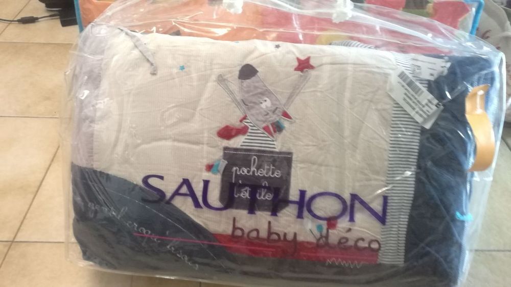 Tour de lit b&eacute;b&eacute; Sauthon Mobilier enfants