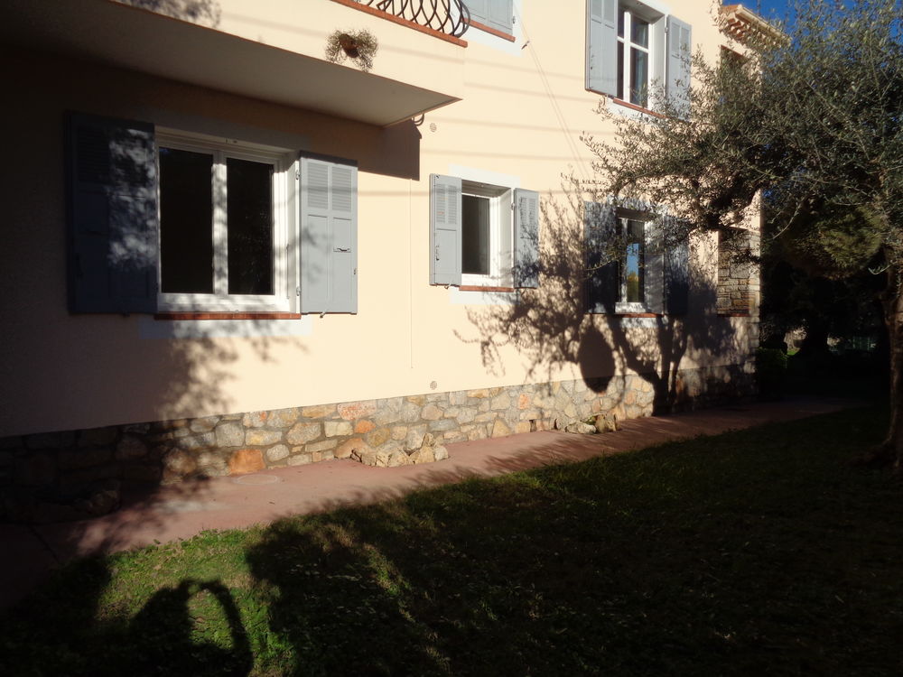 Location Appartement Appartement 3 pièces Vallauris