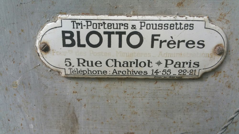 Caisse de triporteur 