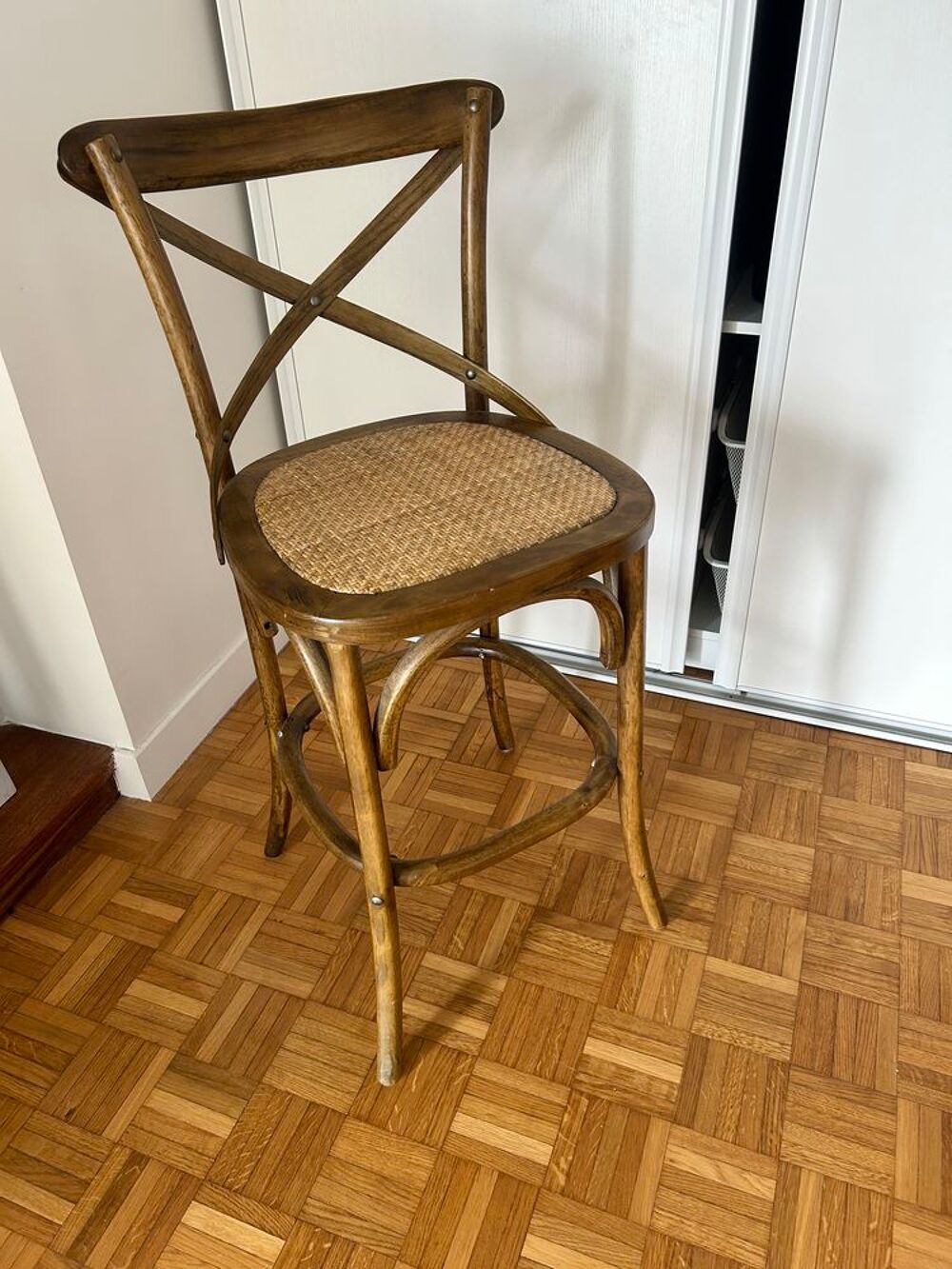 1 ou 2 chaises bar &eacute;l&eacute;gantes SWEEEK Meubles