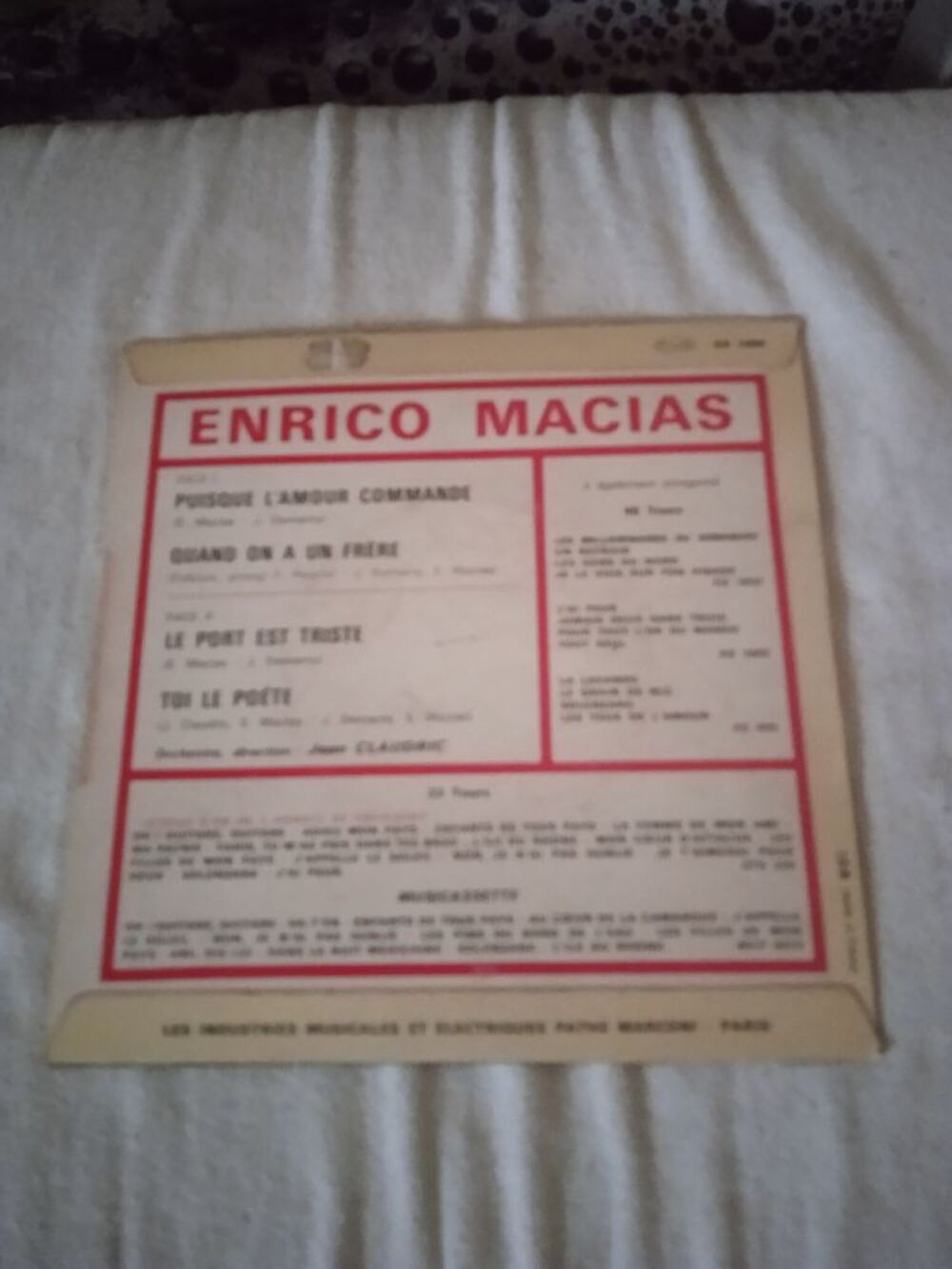Vinyle 45 T Enrico Macias
Puisque l amour commande
1965 CD et vinyles