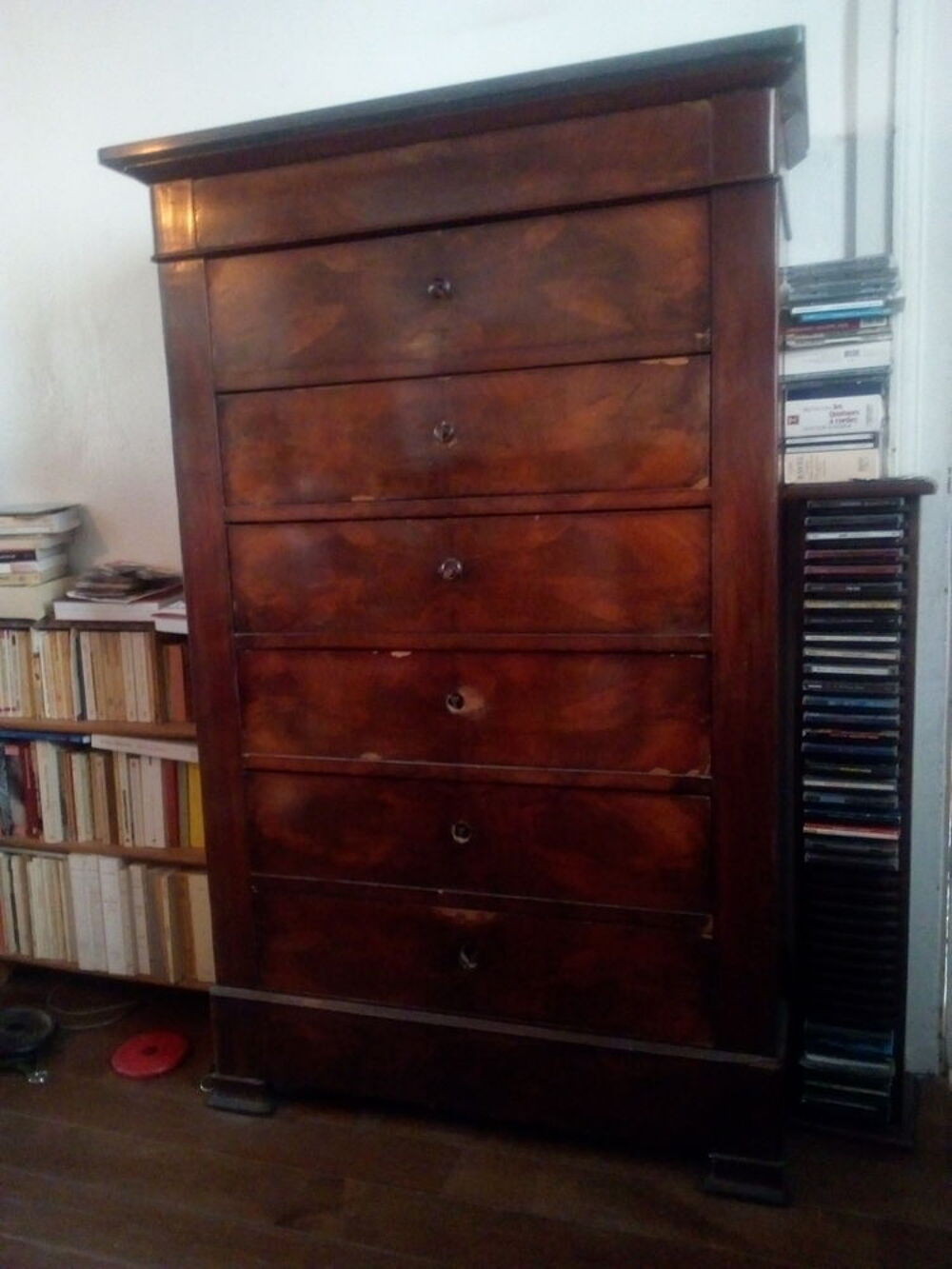 Belle commode haute &agrave; 7 tiroirs Meubles