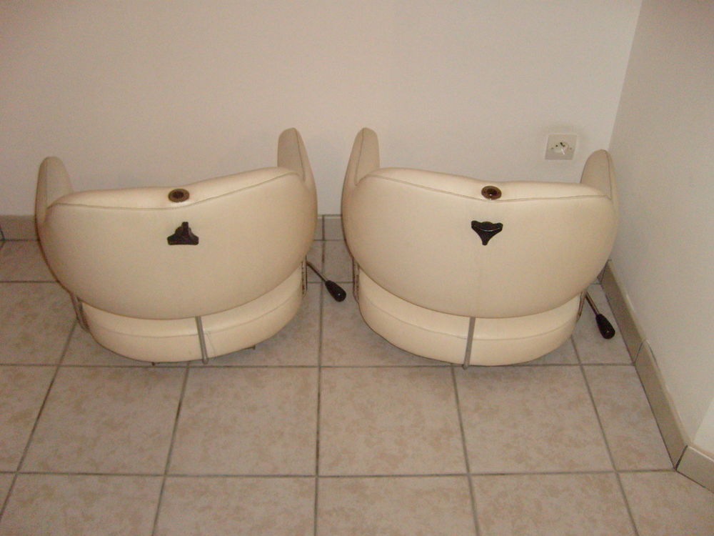 Deux fauteuils ancien de coiffeur Décoration