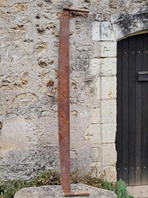 Scie à deux mains 12 Châtillon-sur-Thouet (79)