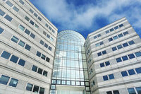   Louez un grand espace de bureau pour 50 personnes à ROISSY HQ, Airport Paris 