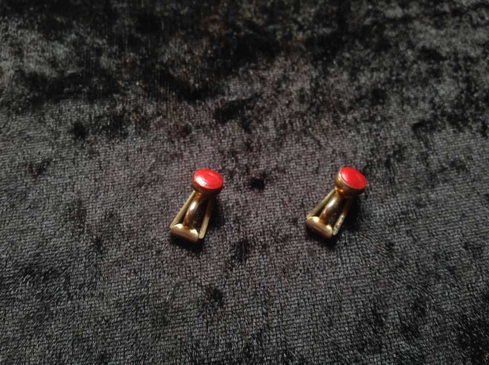 BOUCLES OREILLES PINCE ROND ROUGE 6mm Envoi Possible Bijoux et montres