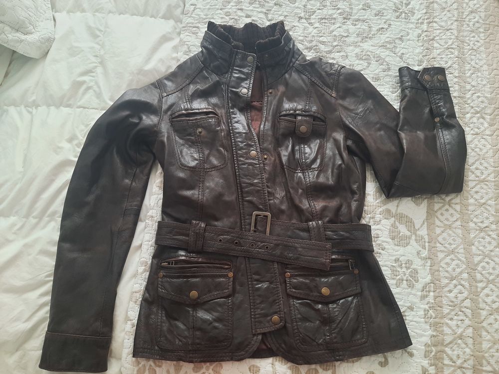 Veste en cuir marron Stradivarius ? Taille 38 - M ? Bon &eacute;tat Vtements