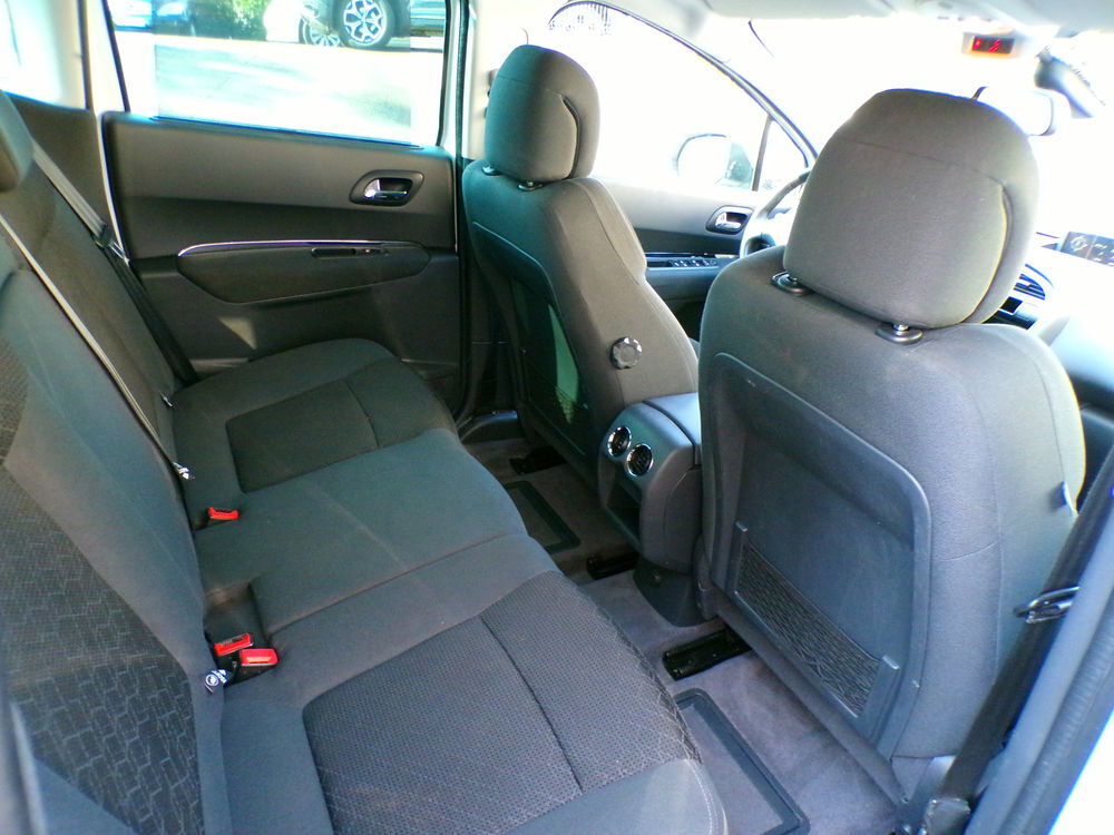 3008 1.6 HDi 115ch FAP BVM6 Business (6 CV) 2015 occasion 42300 Roanne