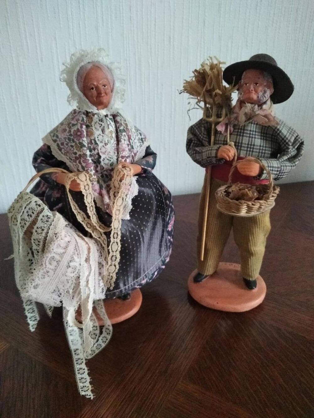 2 grands santons de provence Décoration
