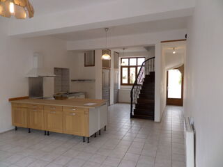  Maison � louer 4 pi�ces 120 m� Villefranche-d'allier