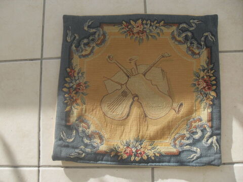 Housse de coussin J. Pansu 20 Saint-Germain-au-Mont-d'Or (69)