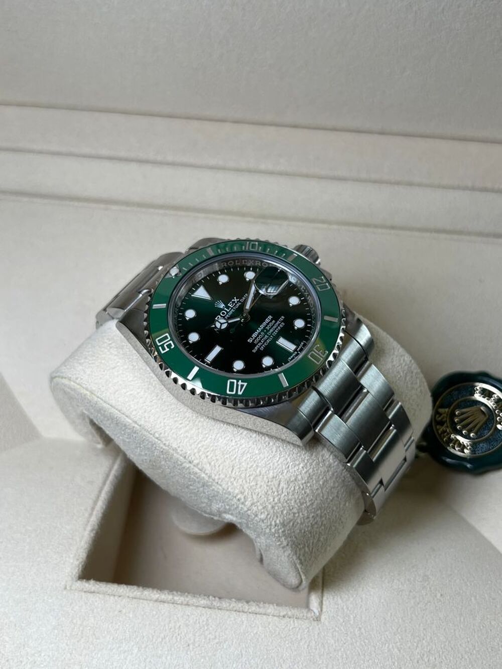 ROLEX SUBMARINER ?HULK? ? R&Eacute;F. 116610LV
Bijoux et montres