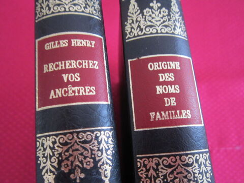 Collection de deux (2) livres munis d'une couverture bleue 10 Brignais (69)