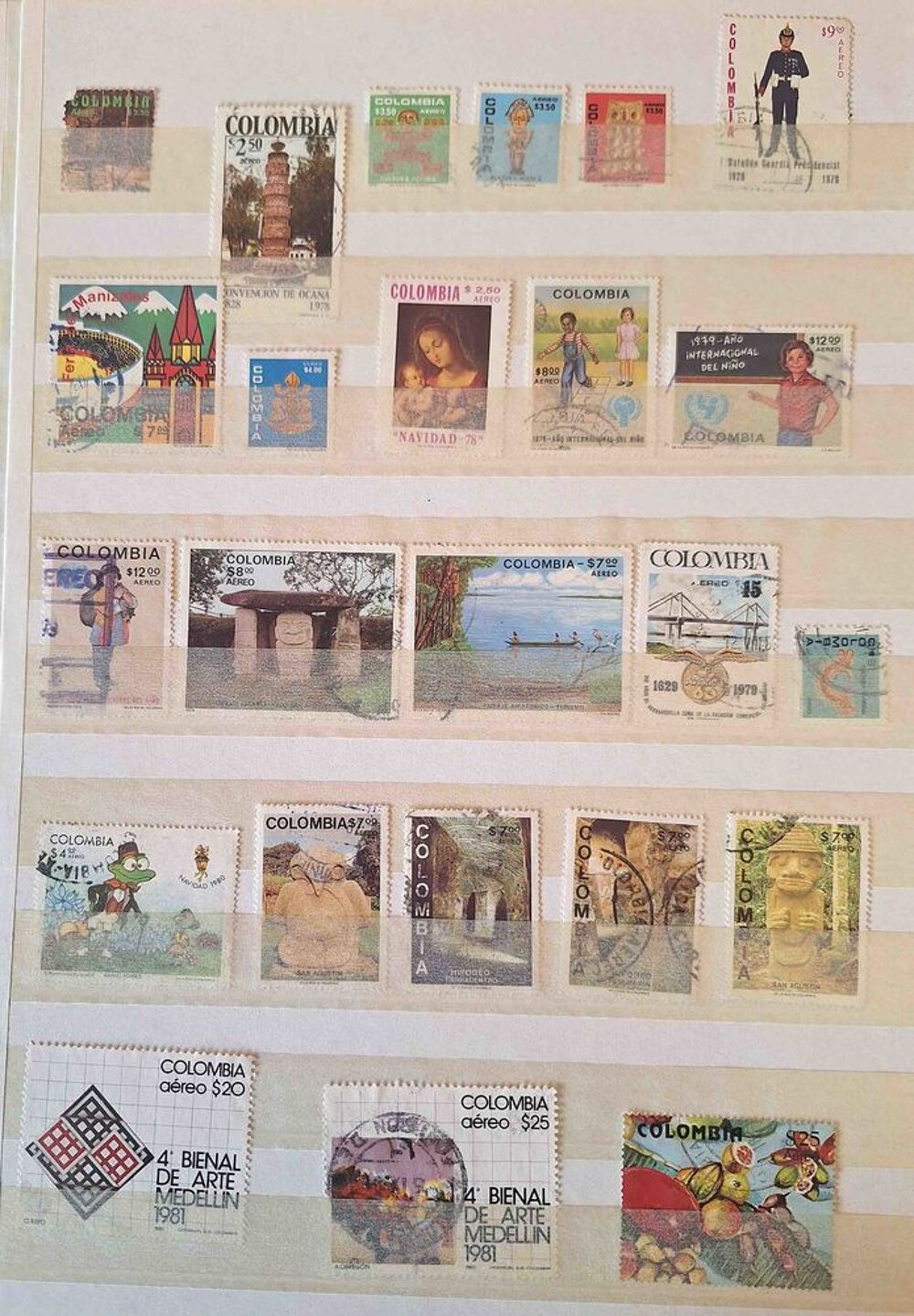 S&eacute;rie de timbres de collection de Colombie 