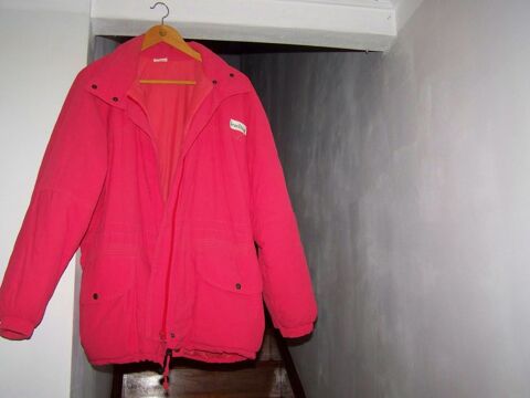 ANORACK FEMME TAILLE 44 Roussillon (84)