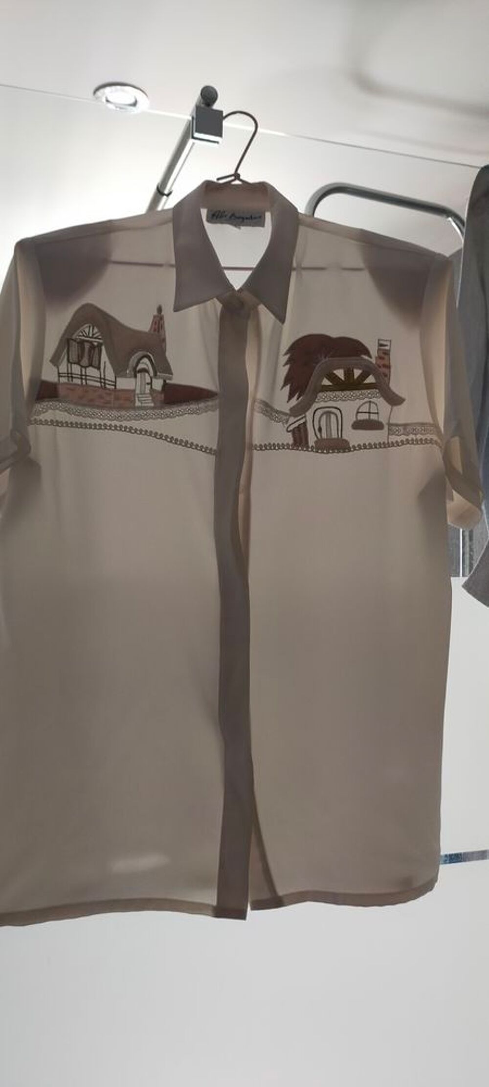 Chemise Femme unie blanche cr&egrave;me manches courtes d'alex Barg Vêtements