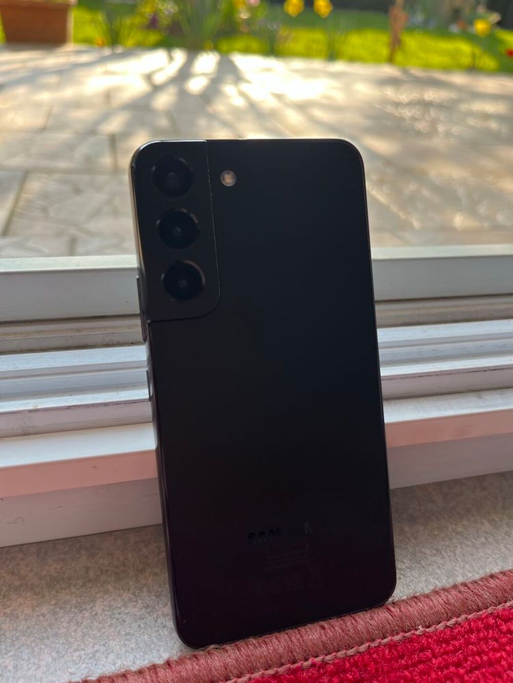 Samsung Galaxy S22 Noir €" Tr&egrave;s bon &eacute;tat €" Facture + accessoires Téléphones et tablettes