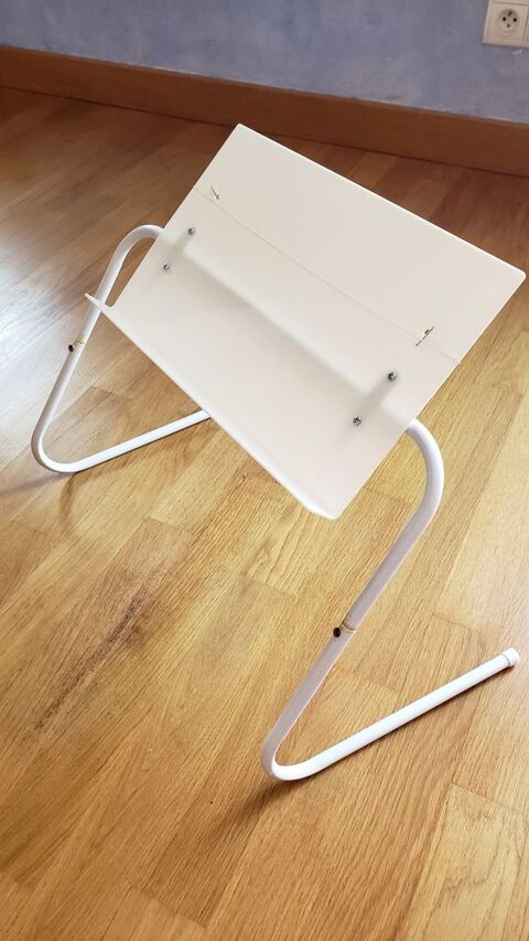 liseuse 5 Viviers-du-Lac (73)