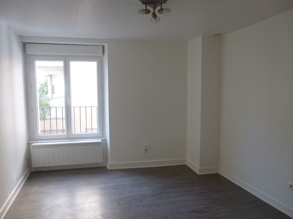 Location Appartement APPARTEMENT 3 PIECES Vals-près-le-puy