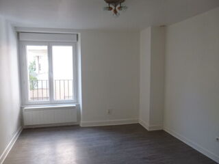  Appartement à louer 3 pièces 32 m² Vals-près-le-puy