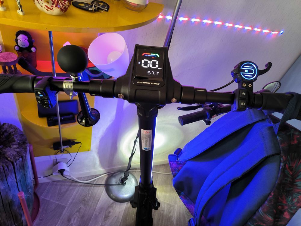 trottinette &eacute;lectrique Vélos