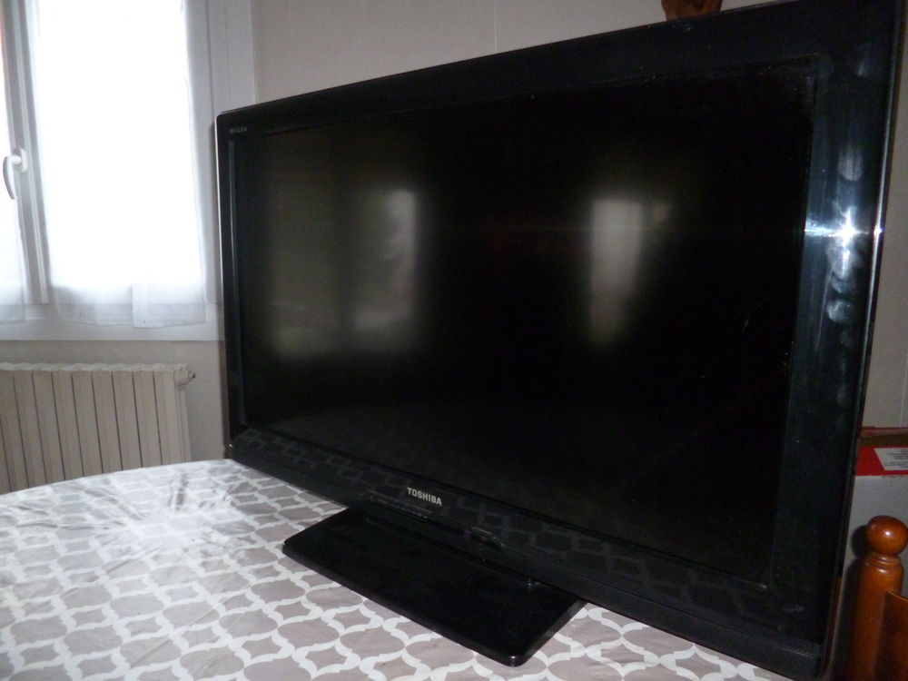 television Photos/Video/TV