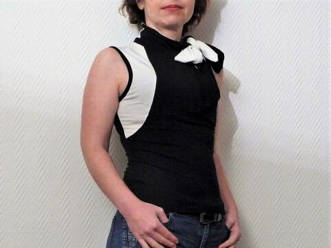 Top/ Tee Shirt Noir et Blanc avec Lien à Nouer- Morgan 15 Paris 15 (75)