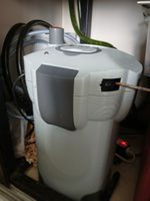   Pour cause de dmnagement nous vendons notre aquarium 600l  