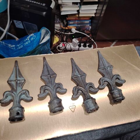 T�te d�co pour barre de rideaux 15 Toudon (06)