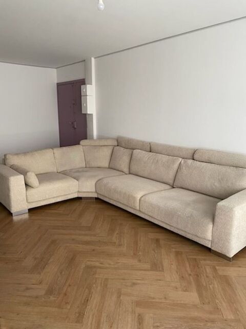 Canap� d'angle 6 places en tissu bouclette 1800 Paris 16 (75)