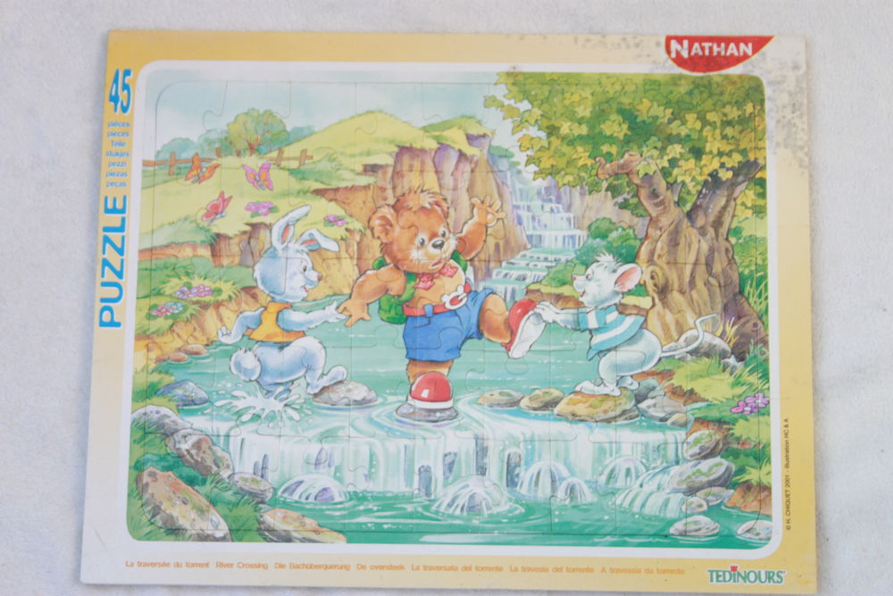 Puzzle Travers&eacute;e du torrent Jeux / jouets