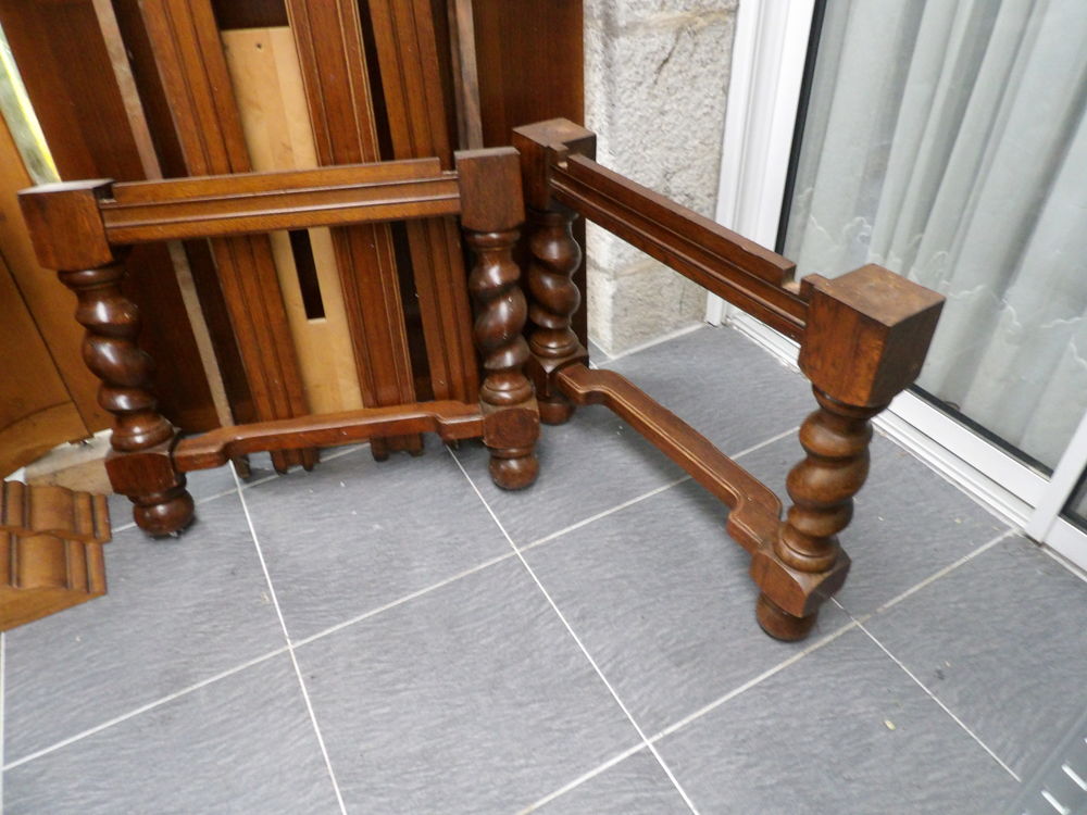 TABLE MONASTERE en CHENE MASSIF de 105 x 190 cm avec 2 rallo Meubles