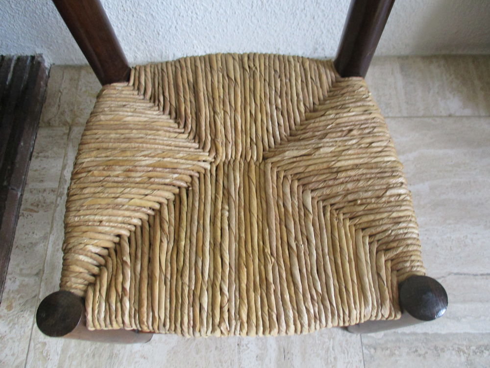 Petite Chaise en Bois Paill&eacute;e Mobilier enfants