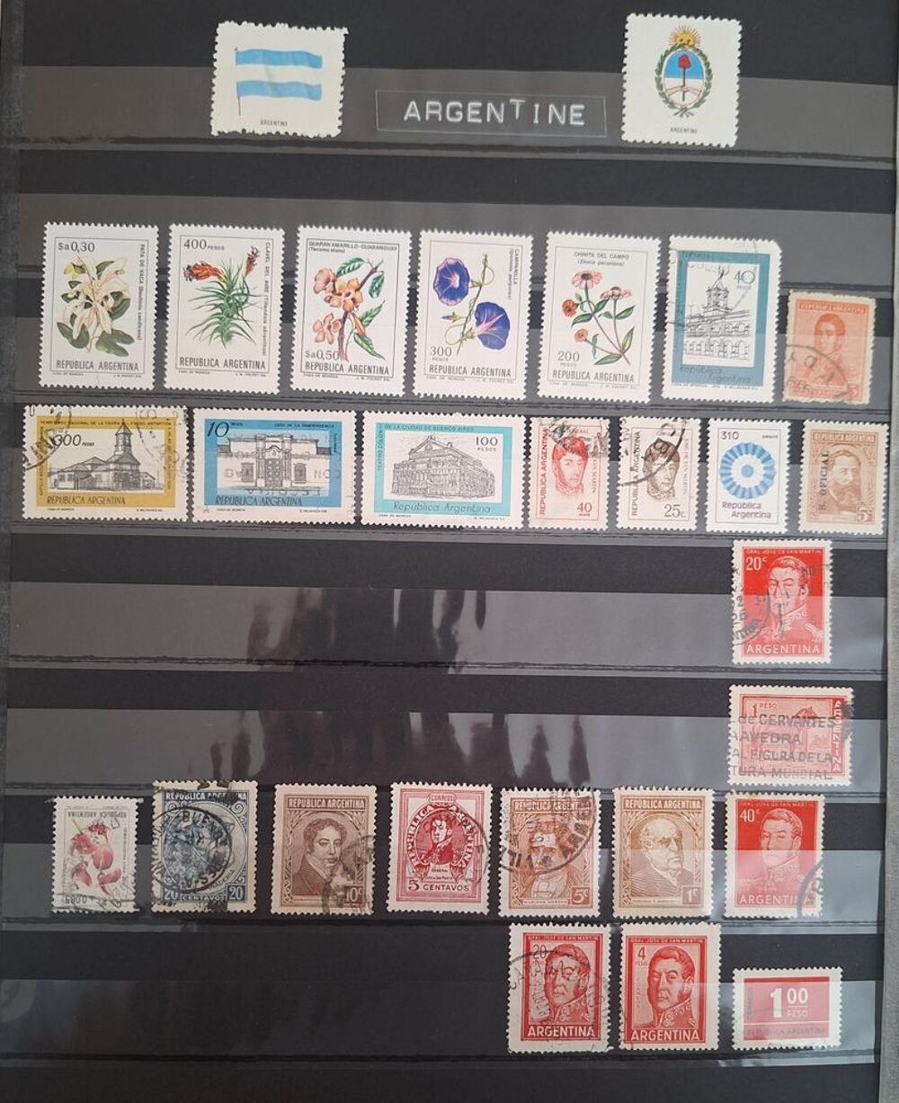 Lot de 200 timbres du monde entier 