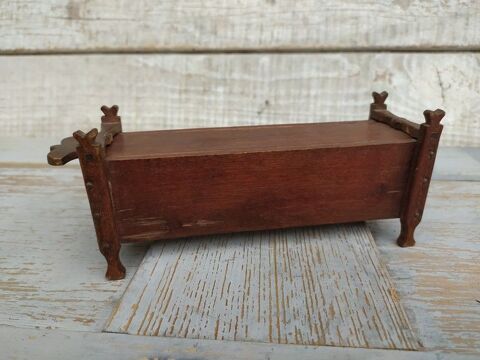 Ancienne Boite  Dominos Bois Sculpt Art Populaire  1 Loches (37)