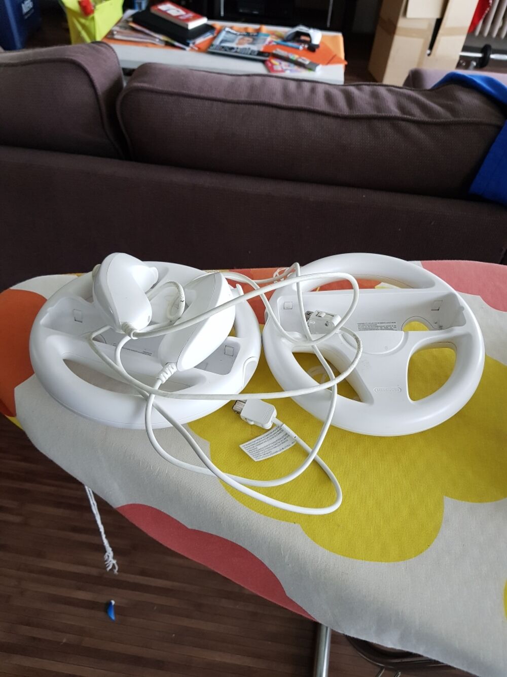 Console Wii avec accessoires Consoles et jeux vidéos