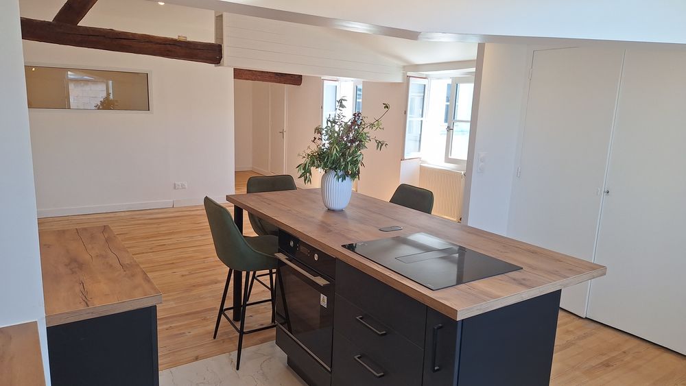 Vente Appartement T2 de 52,5m2 à 200 mètres du Marché de La Rochelle La rochelle