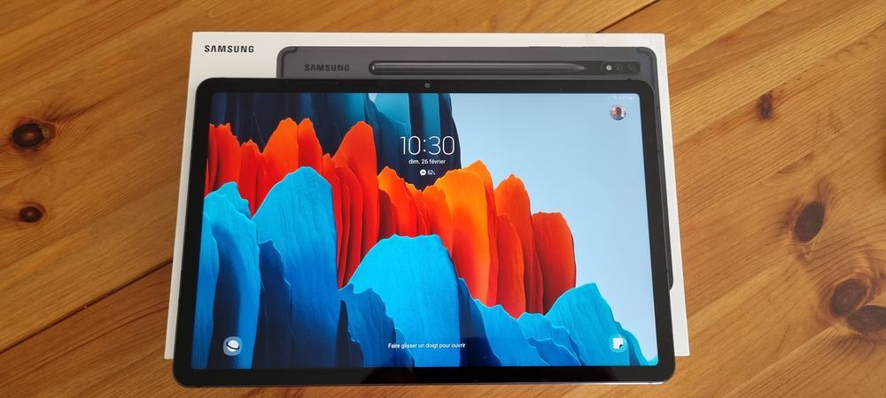 Tablette Samsung S7 Wifi 256GO + clavier + book cover Téléphones et tablettes
