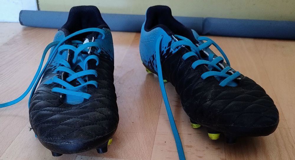 Chaussures de rugby kipsta crampons terrain sec Sports