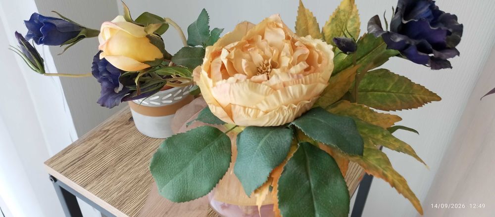 d&eacute;co fleurs dans un verre cognac artificiel Décoration