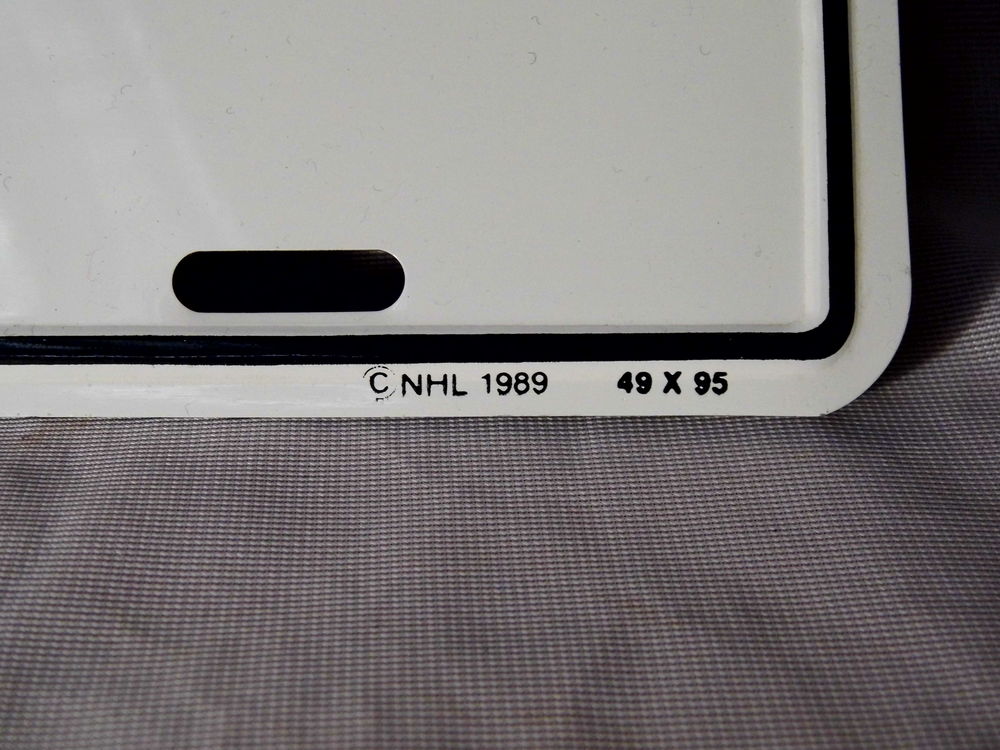 Plaque voiture LOS ANGELES KINGS tole non &eacute;maill&eacute; vintage 