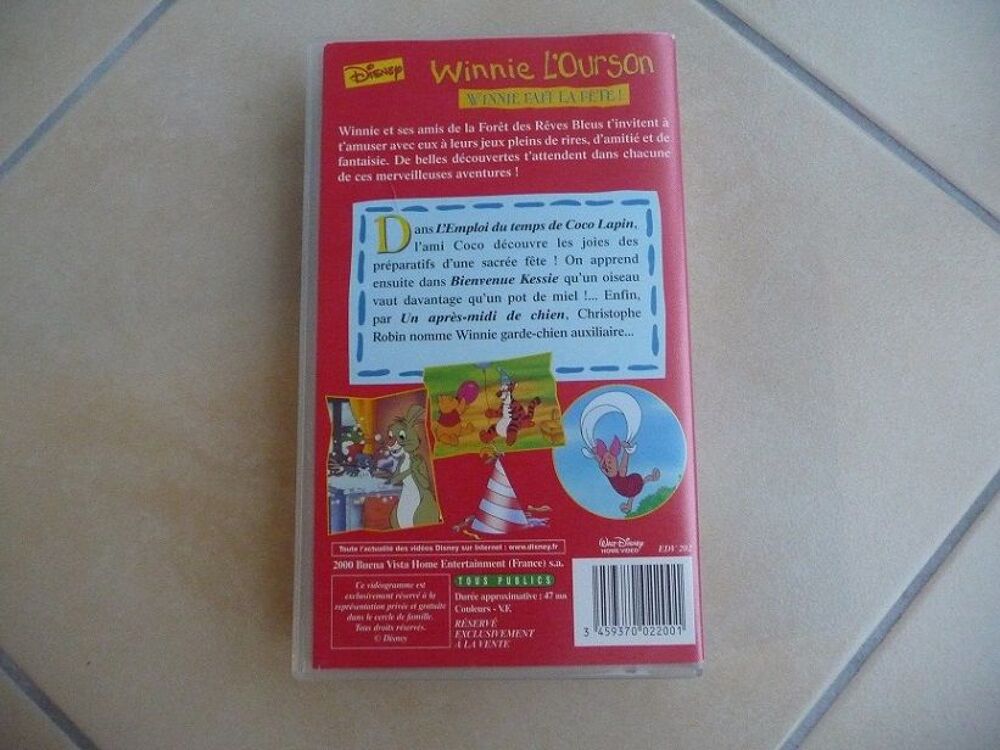 Winnie l'Ourson fait la f&ecirc;te cassette VHS DVD et blu-ray