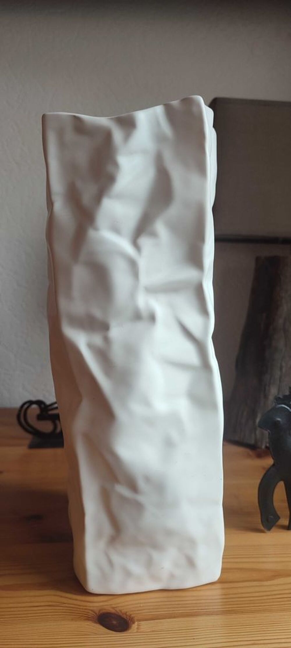 Grand+vase+style+"Kami"+blanc+m&agrave;&cent;t+effet+papier+froiss&eacute; 